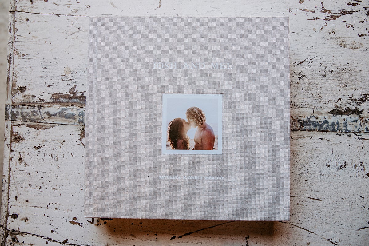 Cover of Signature Layflat Wedding Album